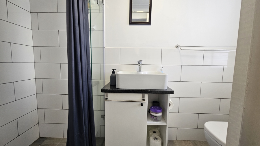 2 Bedroom Property for Sale in Stilbaai Wes Western Cape